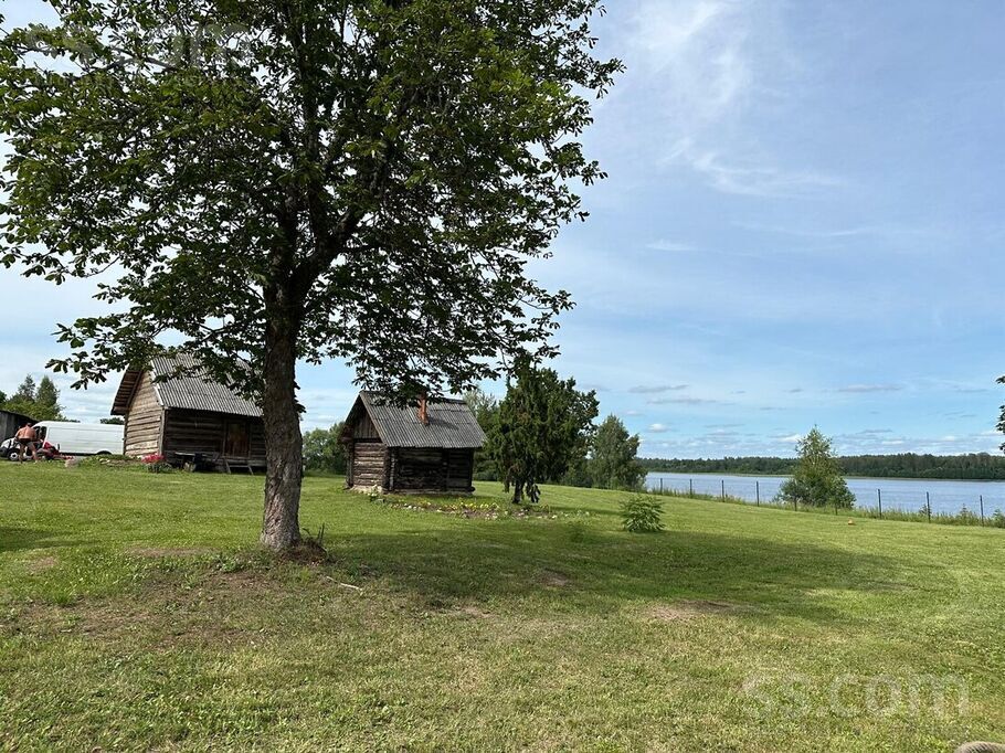 Biržkalna ezers, Kapiņi, Preiļi un raj., Aglonas pag. — zeme