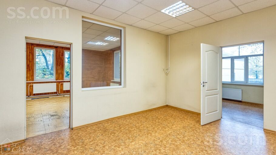 Kapseļu 18, Rīga — maja