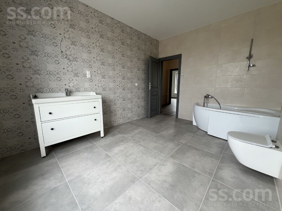 Petera 30, Mārupe, Rīgas rajons, Mārupes pag. — maja