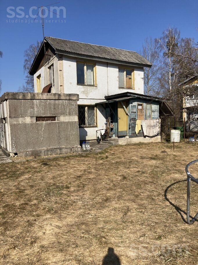 Vīksnes 1732, Jāņupe, Rīgas rajons, Olaines pag. — maja