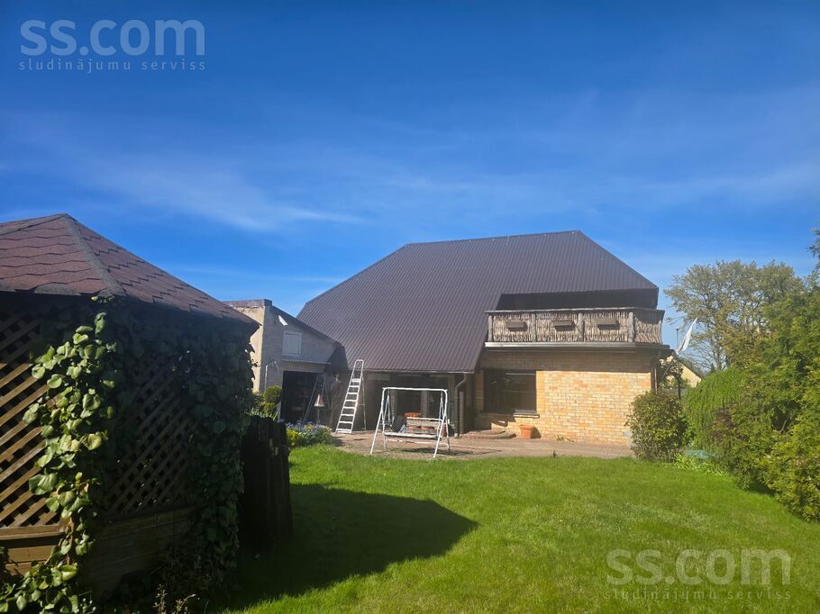 Ābeļu 3, Liepāja un raj., Liepāja — maja