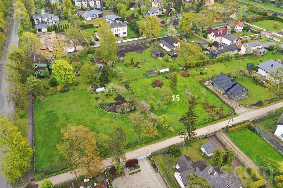 Tālivalža 15, Jūrmala — zeme