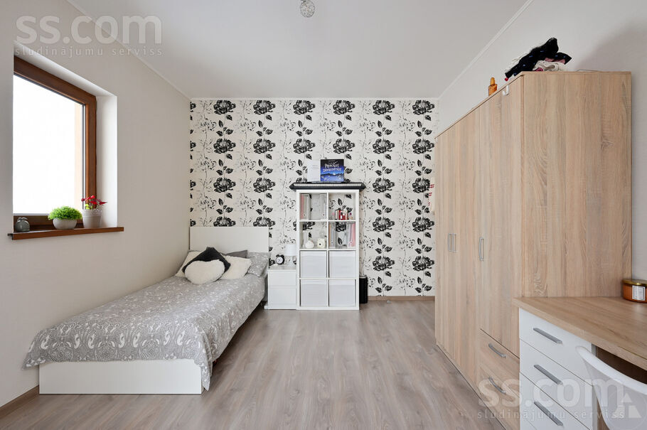 Saulpādes, Turkalne, Ogre un raj., Ikšķiles l. t. — maja