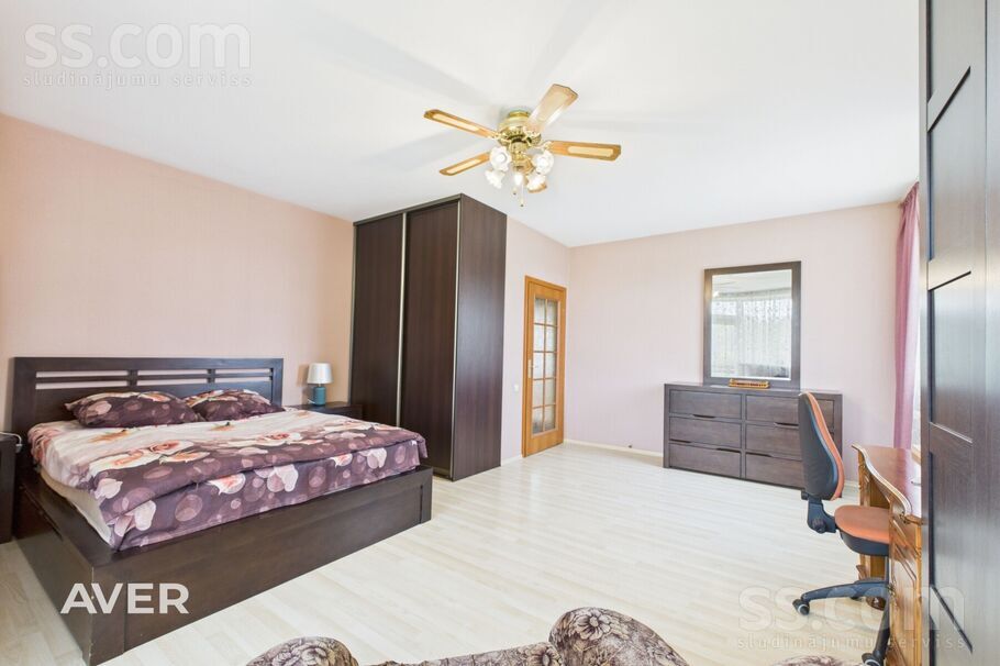 Lakstīgalu iela 32, Skrīveri, Aizkraukle un raj., Skrīveru pag. — maja