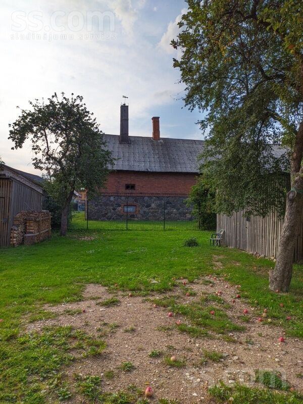 Pleskavas iela 3, Valmiera un raj., Valmiera — dzivoklis