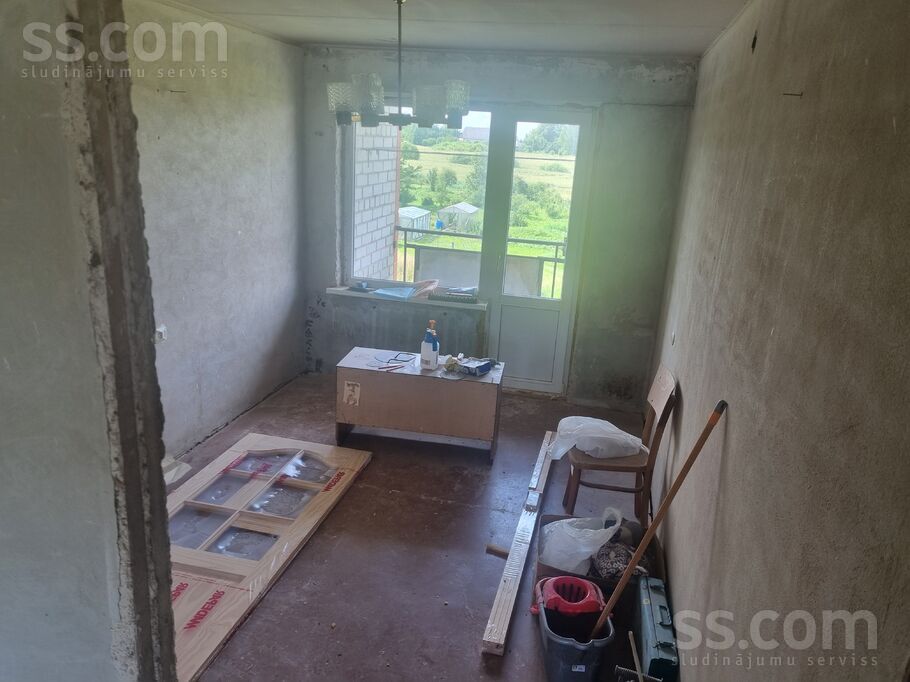 9 18, Saldus un raj., Saldus — dzivoklis