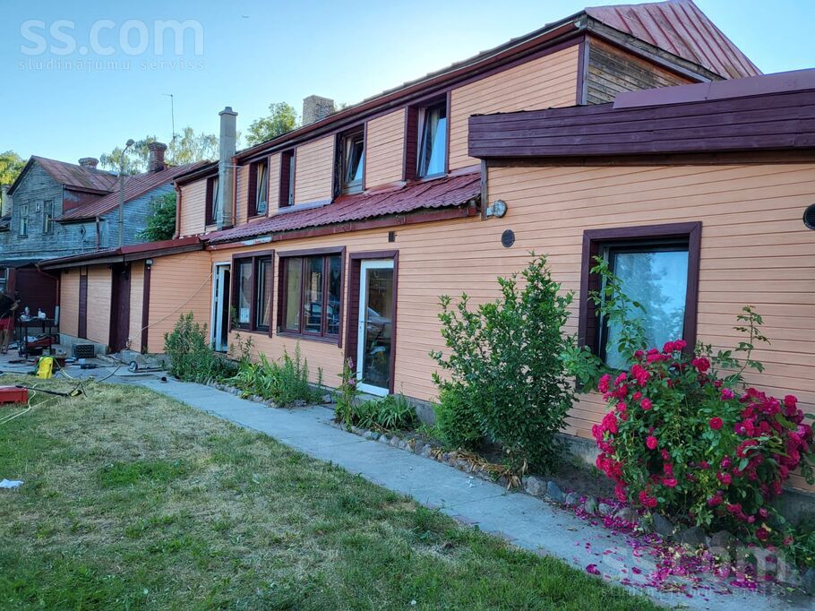 Lielā 9, Rīga — maja