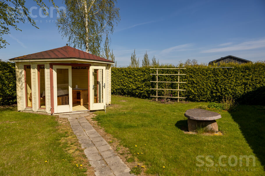 Zīdas, Miltiņi, Dobele un raj., Bērzes pag. — maja