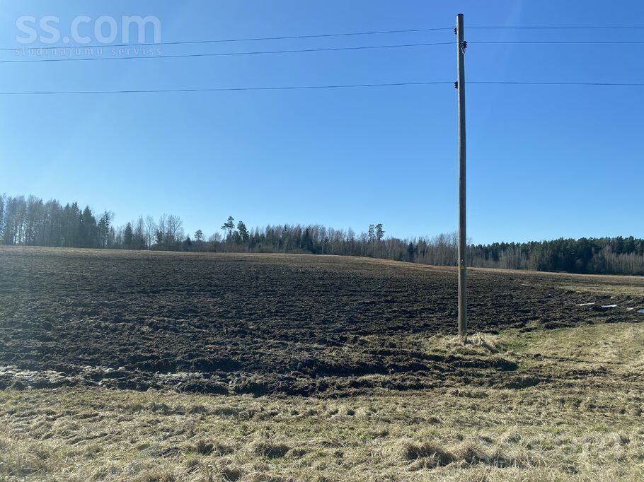 Iecavas stacija, Iecava, Bauska un raj., Iecavas nov. — zeme