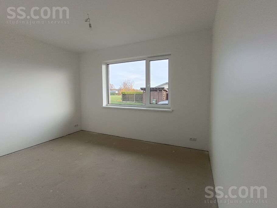 Zvejnieku iela 13, Ogre un raj., Ikšķile — maja