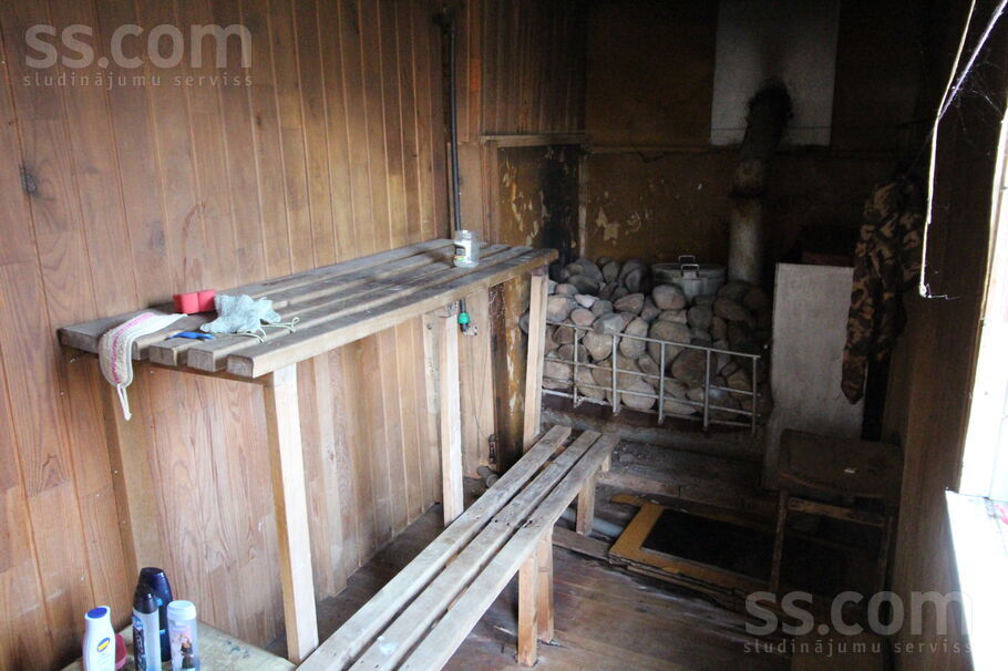 Jūlijas, Ozoliņi, Krāslava un raj., Dagdas pag. — maja