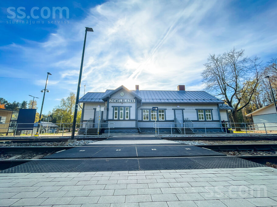 Vecāķu pr. 7, Rīga — zeme