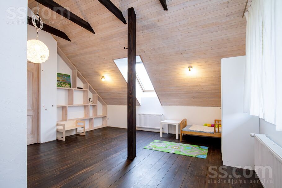 Vecpēteri, Rīgas rajons, Sigulda — maja