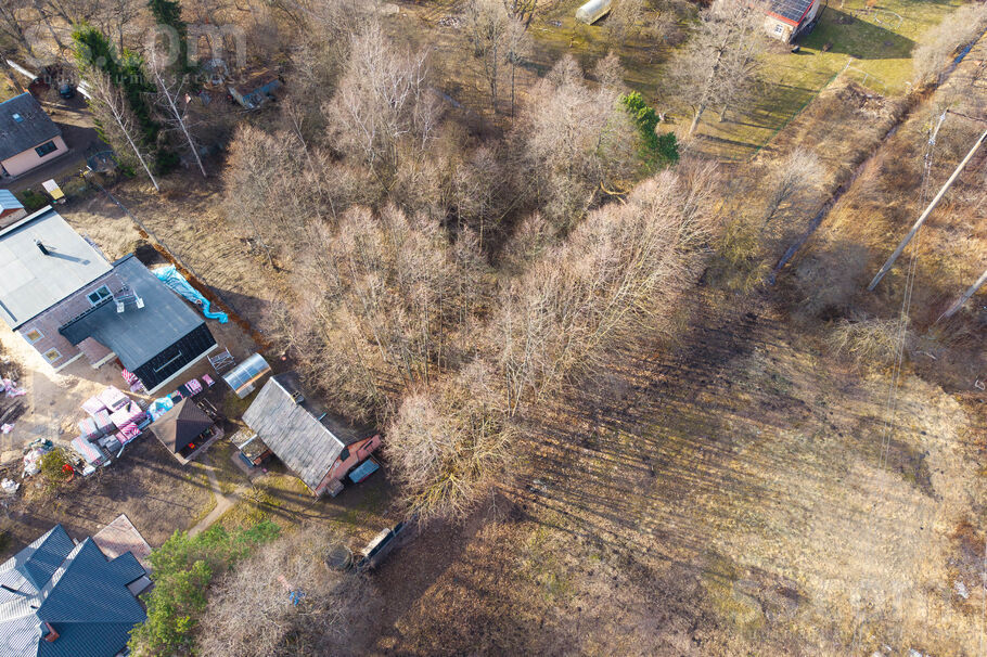 Ceriņu 1, Rīga — zeme