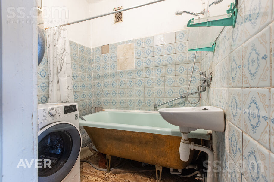 Asteru 12, Jelgava un raj., Jelgava — dzivoklis