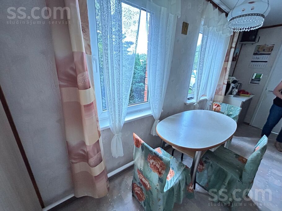 Viršu 20, Piņķi, Rīgas rajons, Babītes pag. — maja