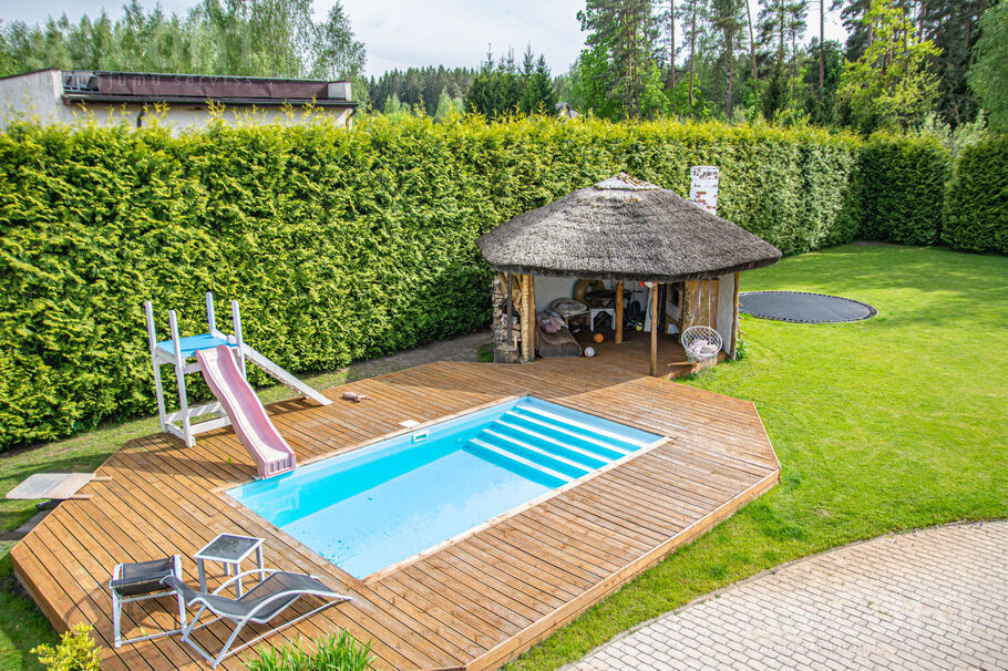 Amoliņu iela, Iecēni, Jelgava un raj., Cenu pag. — maja