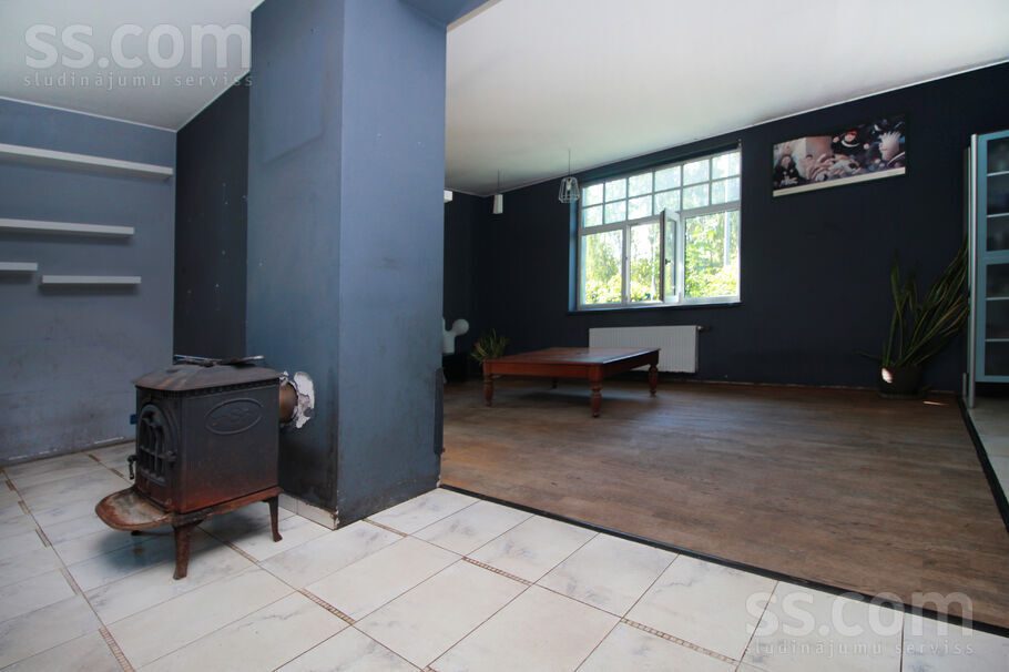 Dārzciema 17, Rīga — maja