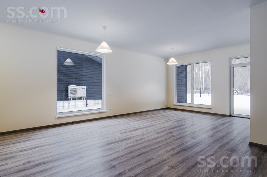 Elizabetes 24, Spilve, Rīgas rajons, Babītes pag. — maja