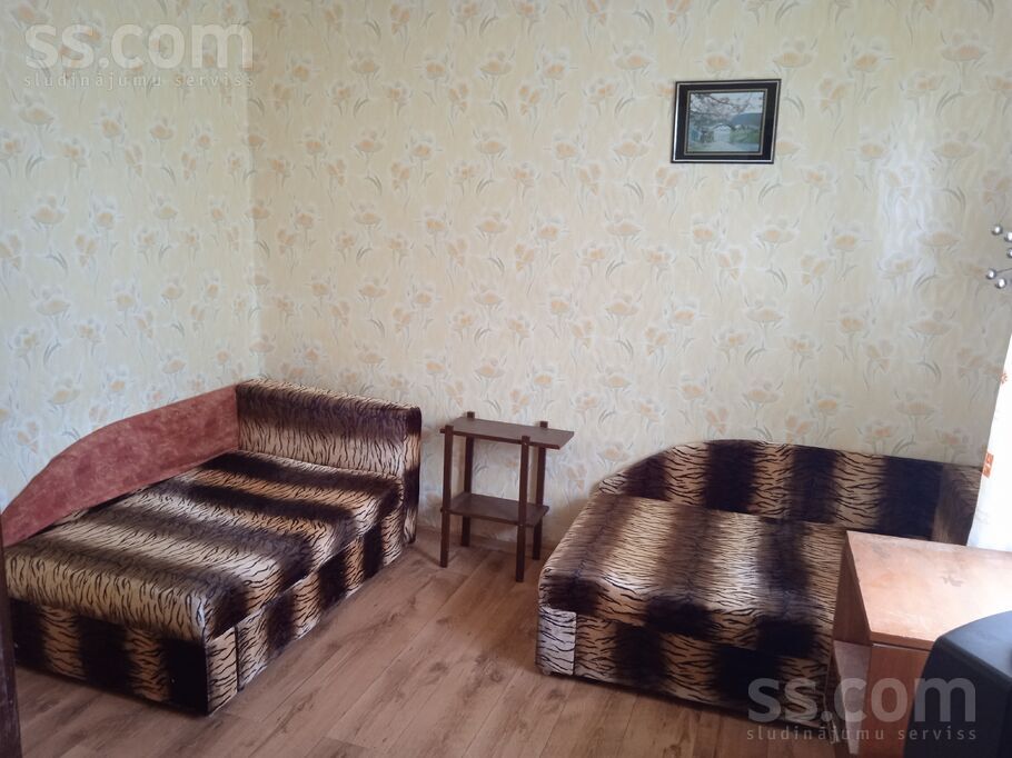 Mežvidi 171, Viesturi, Jelgava un raj., Glūdas pag. — maja