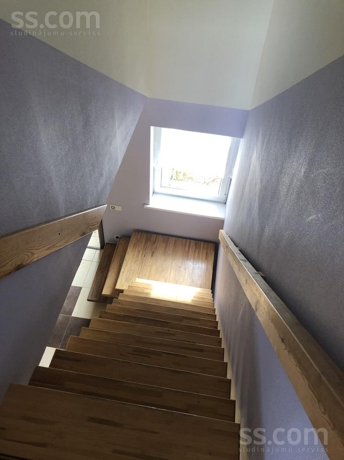 Tulpju iela 21, Rīgas rajons, Sigulda — maja