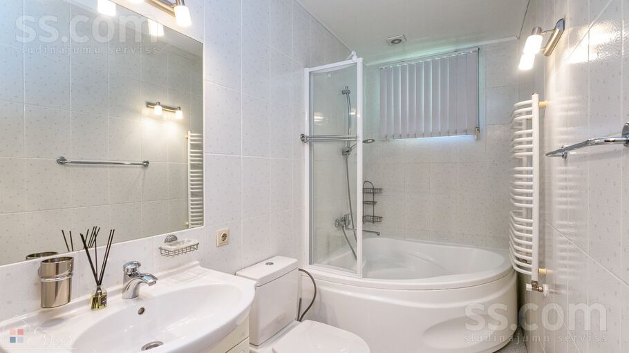 Vizuļu 28, Lapenieki, Rīgas rajons, Ķekavas pag. — maja