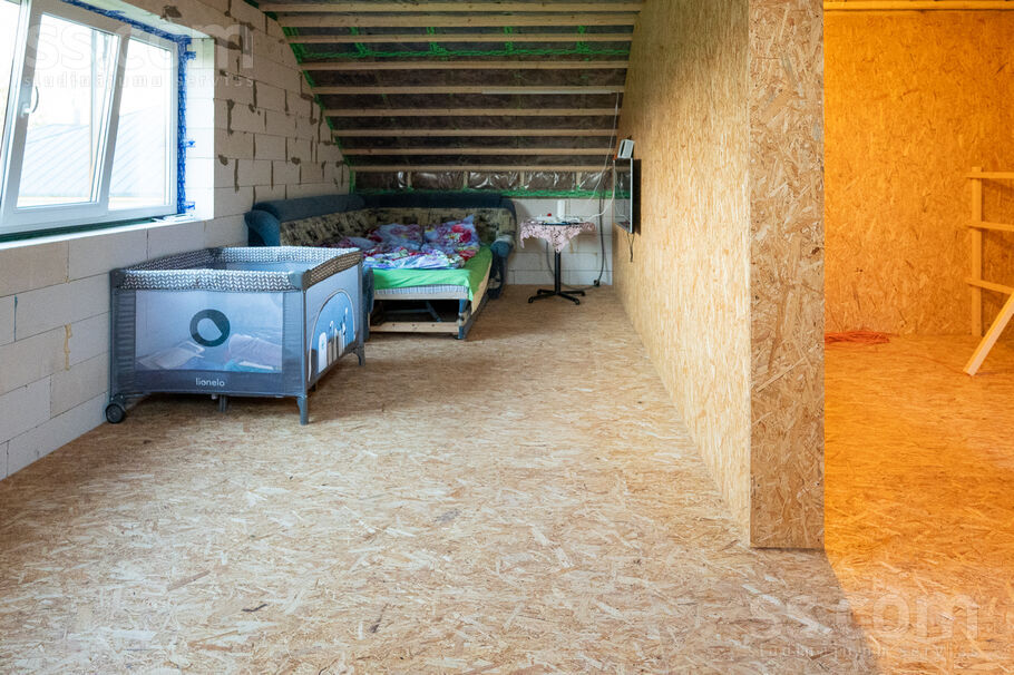 Anniņas 9, Mežezeri, Rīgas rajons, Salaspils l. t. — maja