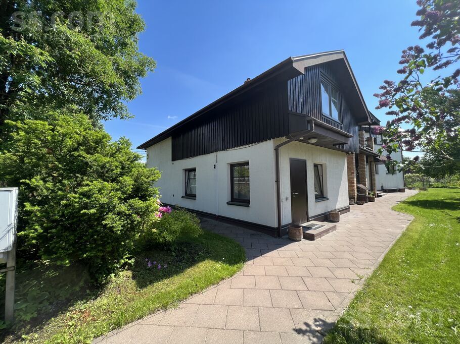 Kastaņu iela 1, Rīgas rajons, Salaspils — maja