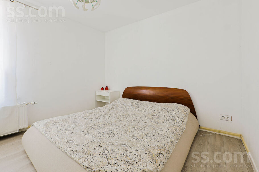 Sparģeļu 45, Rīga — maja