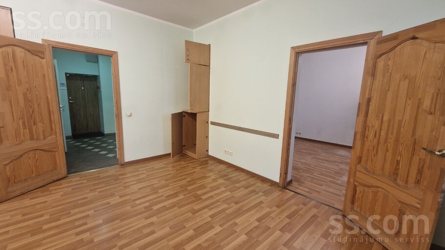 Birznieka-Upīša 15, Rīga — maja