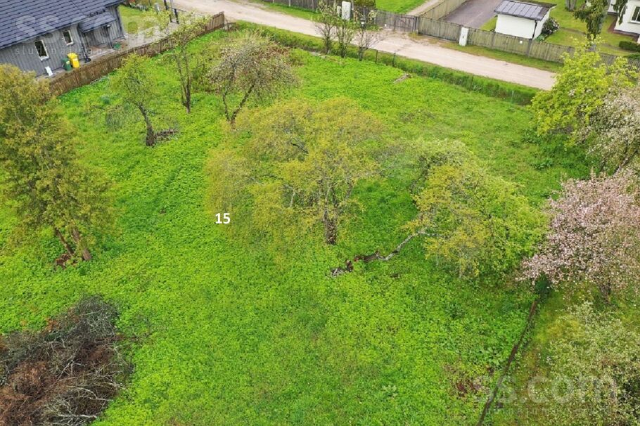 Tālivalža 15, Jūrmala — zeme