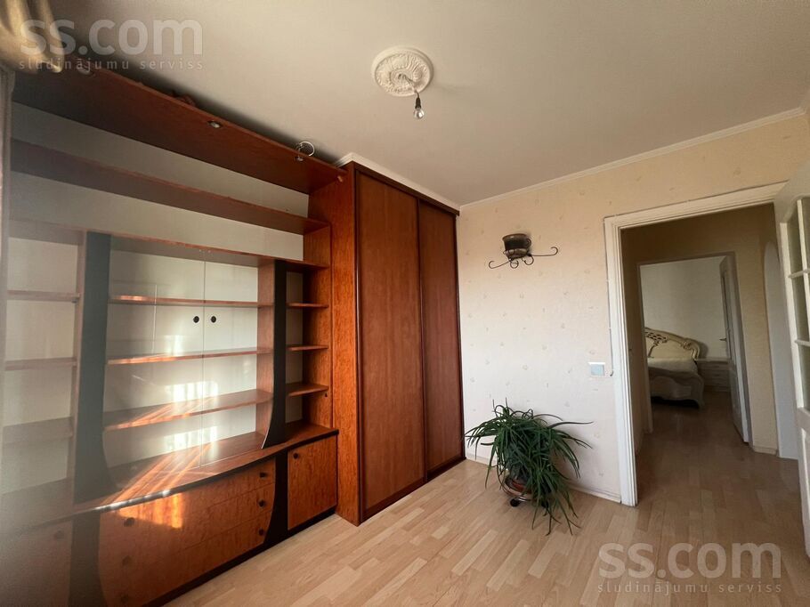 Dzelzavas 37, Rīga — dzivoklis