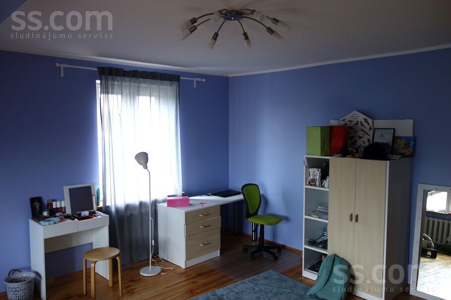 Upeņu iela 10, Rīgas rajons, Sigulda — maja