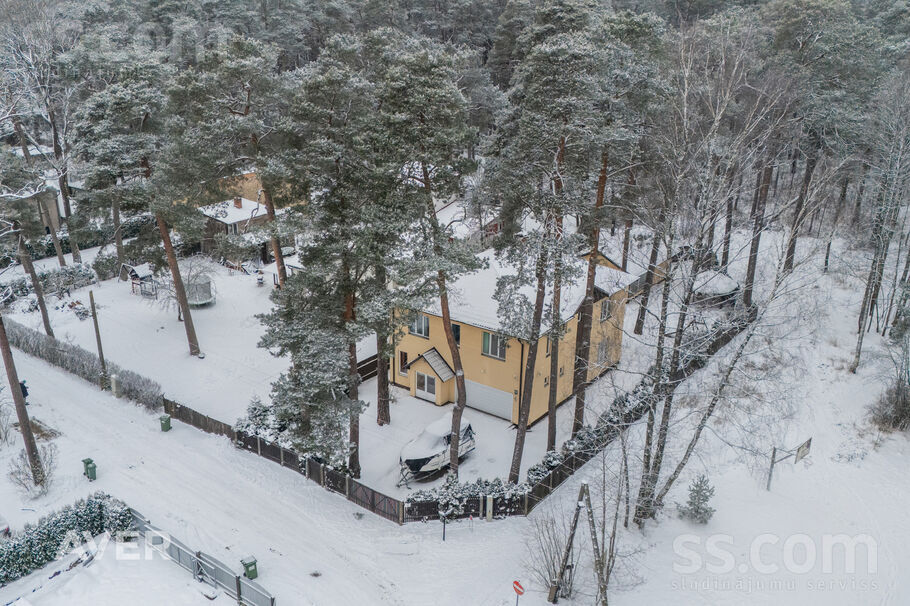 Kuģu iela 15, Jūrmala — maja