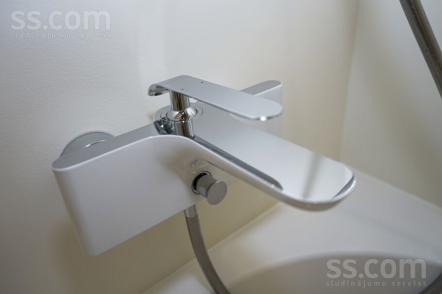 Elizabetes 35, Spilve, Rīgas rajons, Babītes pag. — maja