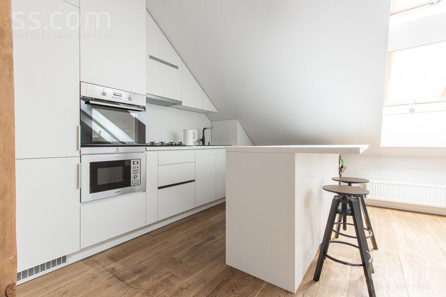 Pulkv. Brieža 7, Rīga — dzivoklis