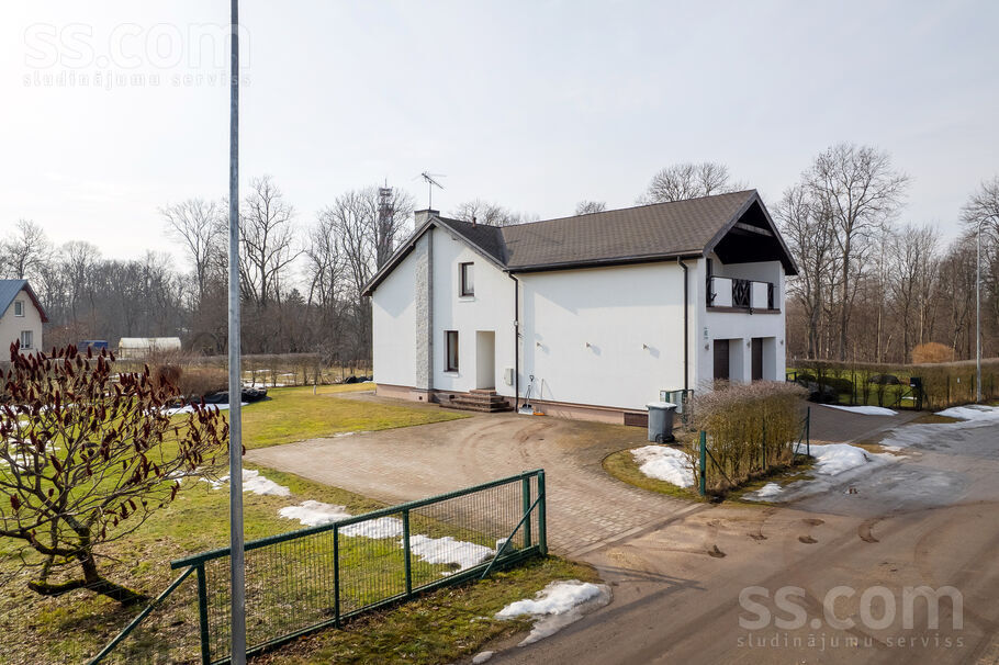 Nākotnes 63, Rīgas rajons, Sigulda — maja