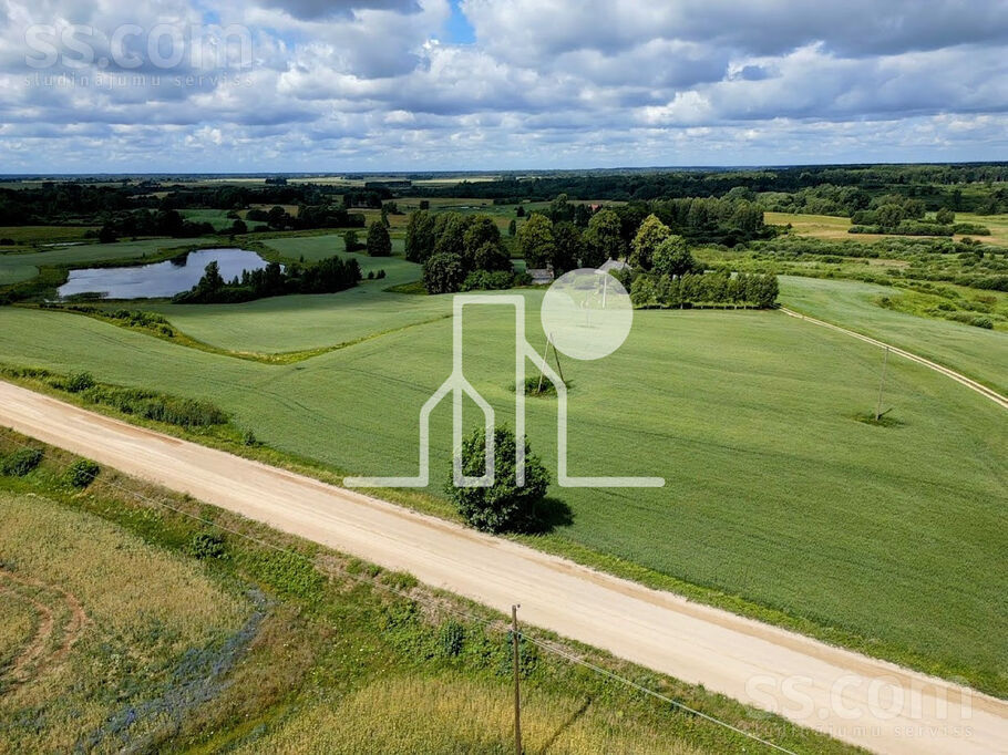 Dižlejnieki, Kalēti, Liepāja un raj., Kalētu pag. — zeme