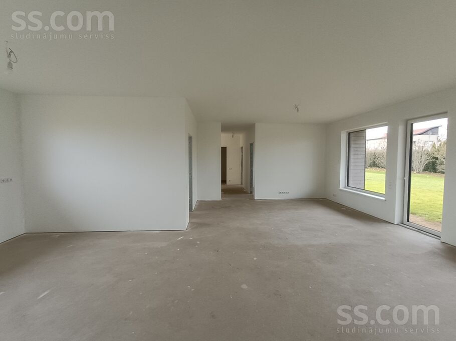 Zvejnieku iela 13, Ogre un raj., Ikšķile — maja