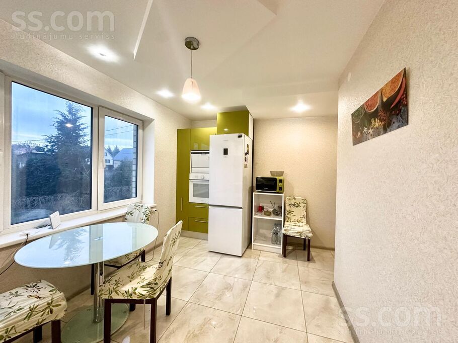 Lakstīgalu 3, Vālodzes, Rīgas rajons, Stopiņu nov. — maja