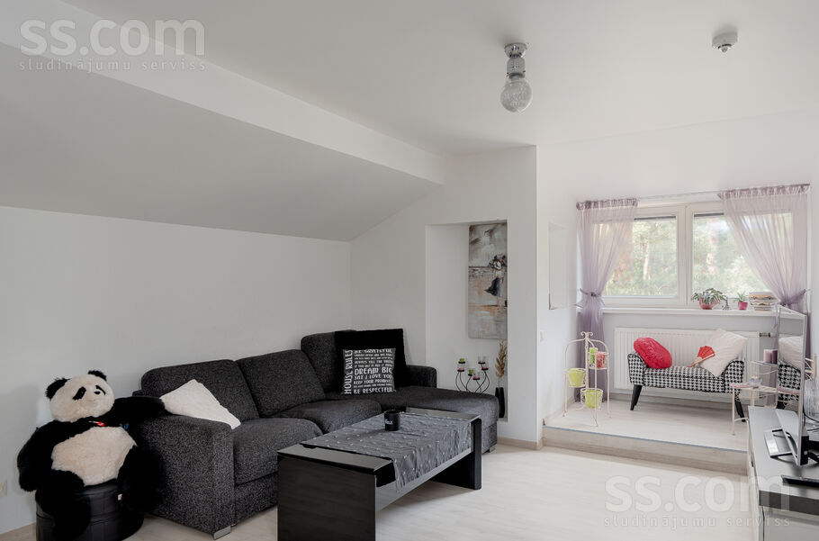 Poruka, Rīga — maja