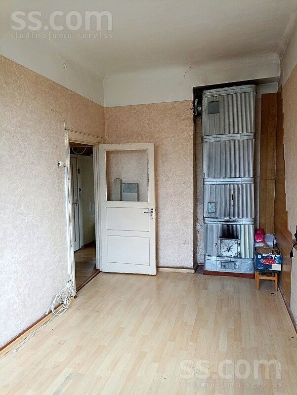 Pleskavas iela 3, Valmiera un raj., Valmiera — dzivoklis