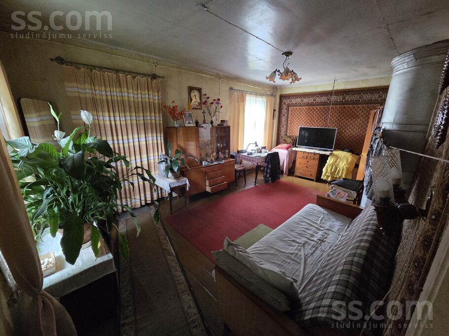 Skolas iela 9, Šķeltova, Krāslava un raj., Šķeltovas pag. — maja