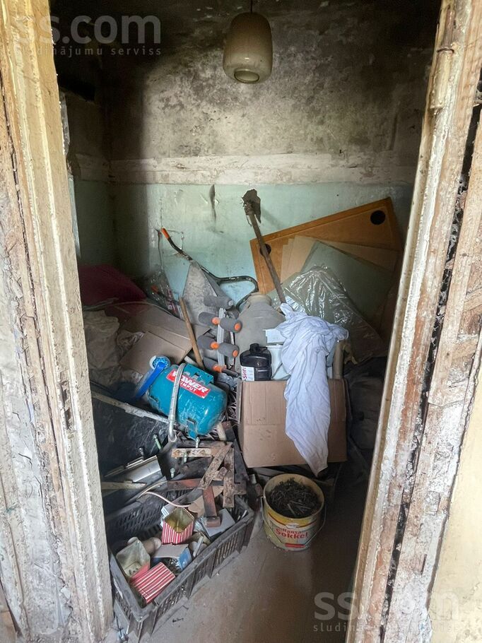 Vecāķu pr. 4, Rīga — maja