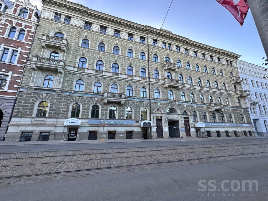 Meierovica bulv. 4, Rīga — dzivoklis