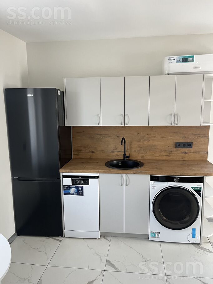 Gaismas iela 25, Jelgava un raj., Jelgava — maja