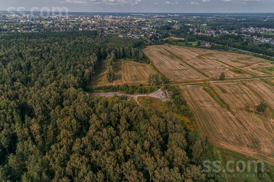 Lietuvas šoseja 108, Jelgava un raj., Jelgava — zeme