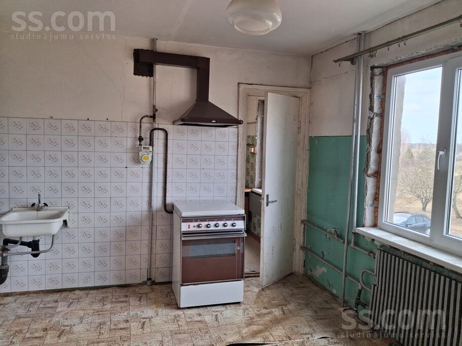 Viesturu 10 10, Sala, Jēkabpils un raj., Salas pag. — dzivoklis