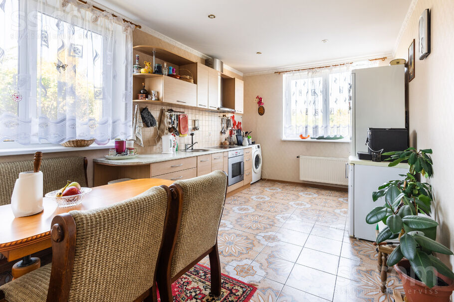 Indriķa Ovekas, Katlakalns, Rīgas rajons, Ķekavas pag. — maja