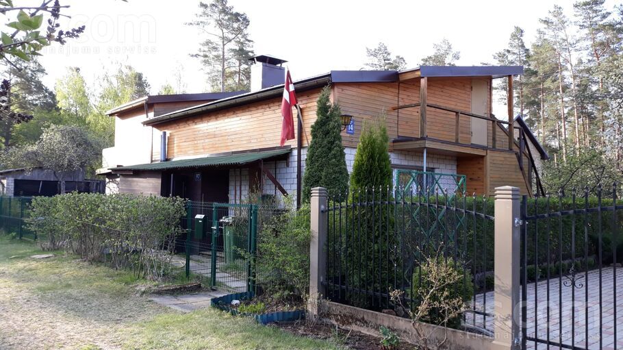 Draugu iela 14, Rīgas rajons, Saulkrasti — maja